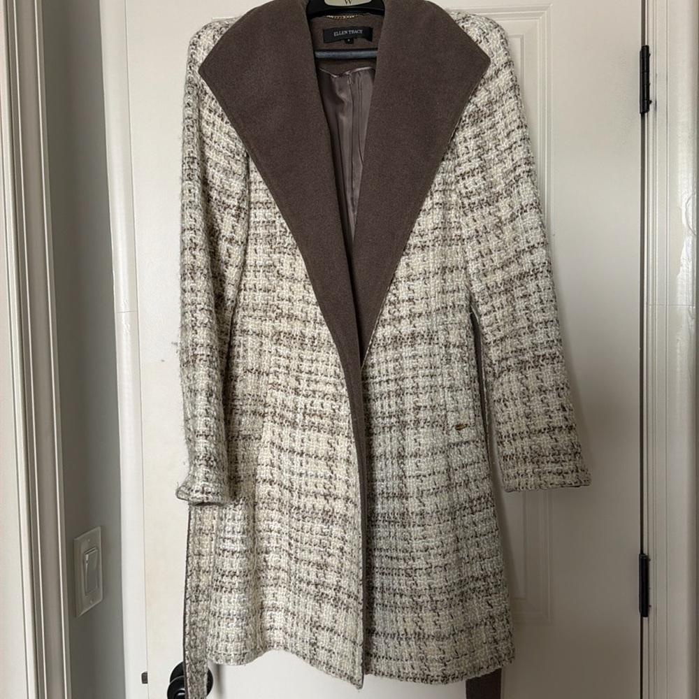 Ellen Tracy beautiful coat